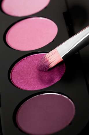 10 Things That Every Modern Filipina's Purse Should Have