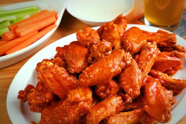First Date Rules: 10 Types of Food That You Should Not Eat on a First Date