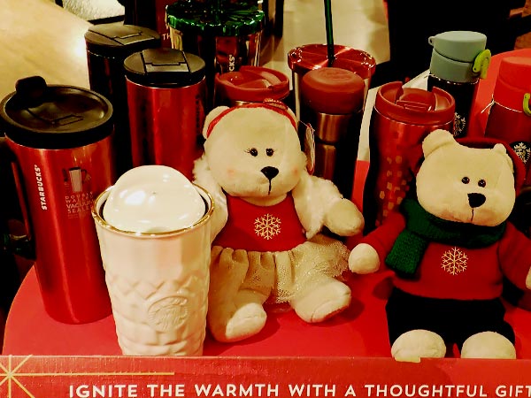 5 Easy Gift Ideas for Your Coworkers from Starbucks Coffee