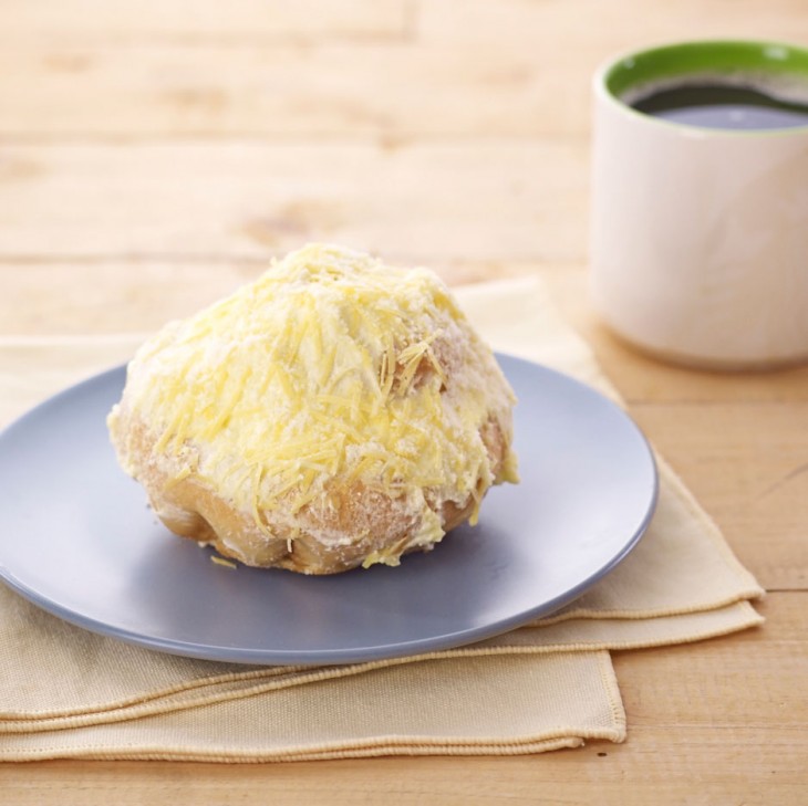 F2_Triple-Cheese-Ensaymada