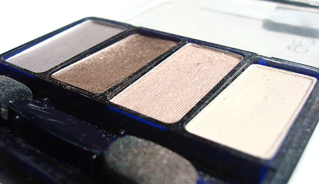 “Brown eye shadow palette” by User: Editor at Large via Wikimedia Commons