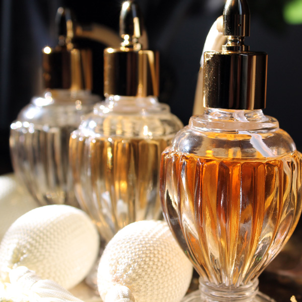 Image from Vetiver Aromatics via Flickr Creative Commons