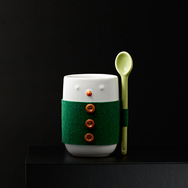 Yuletide Sleeve and Spoon Mug, P495