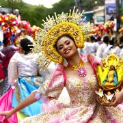 woman wearing a filipiniana